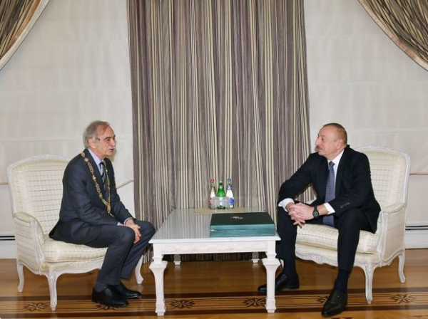 İlham Əliyev Polad Bülbüloğlunu qəbul etdi